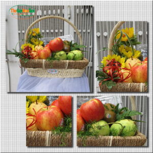Giỏ hoa và trái cây gồm hoa hướng dương, và trái cây bao gồm xoài, táo, kiwi, lê, nho. Trái cây có thể được thay đổi theo mùa.